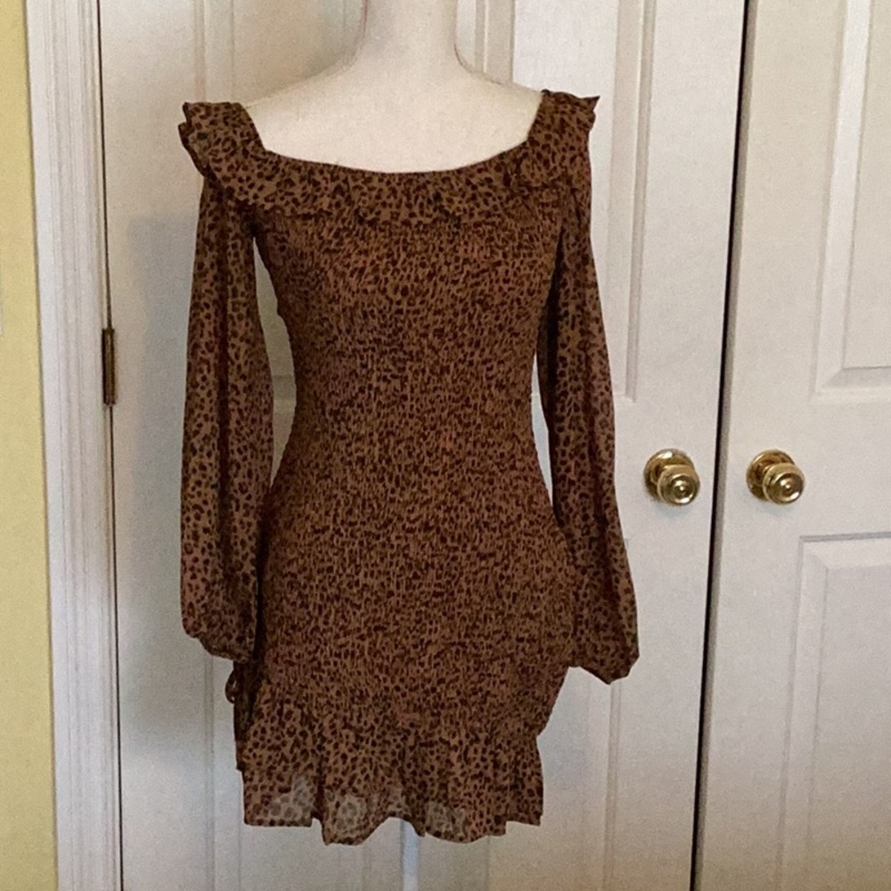 Le Lis Collection Animal Print Dress w/ Puffed Sleeves & Ruffles
